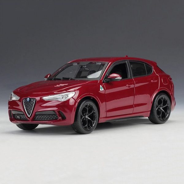 1 24 Alfa Romeo Giulia Diecast Model Cars Pull Back Doors Open Light Sound Toy Gifts For Kids (32)