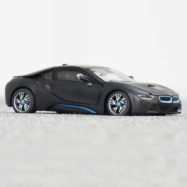 1 24 BMW I8 Supercar Diecast Model Cars Pull Back Doors Open Light Sound Toy Gifts For Kids (9)