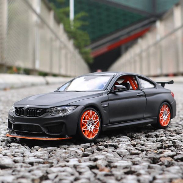 1 24 BMW M4 GTS Diecast Model Cars Pull Back Doors Open Light Sound Toy Gifts For Kids (20)