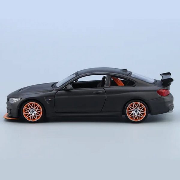 1 24 BMW M4 GTS Diecast Model Cars Pull Back Doors Open Light Sound Toy Gifts For Kids (8)
