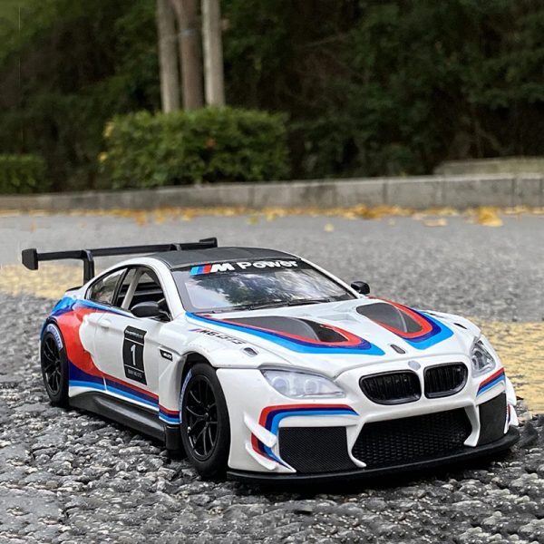 1 24 BMW M6 Diecast Model Cars Pull Back Doors Open Light Sound Toy Gifts For Kids (11)