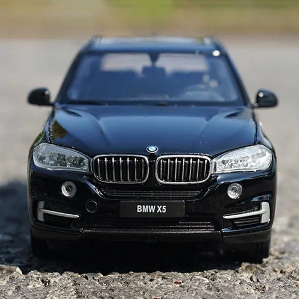 1 24 BMW X5 SUV 1 Diecast Model Cars Pull Back Doors Open Light Sound Toy Gifts For Kids (17)
