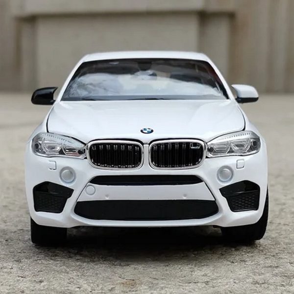 1 24 BMW X6M Diecast Model Cars Pull Back Doors Open Light Sound Toy Gifts For Kids (5)