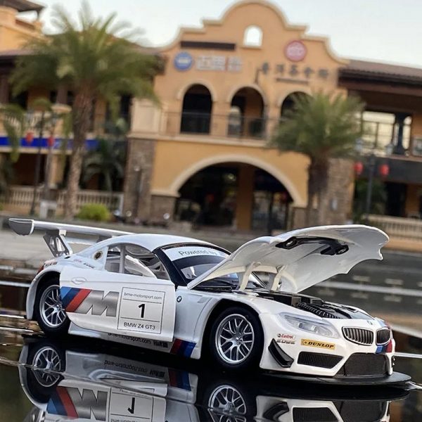 1 24 BMW Z4 Diecast Model Cars Pull Back Doors Open Light Sound Toy Gifts For Kids (9)