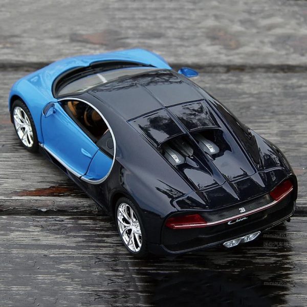 1 24 Bugatti Chiron Diecast Model Cars Doors Open Alloy Toy Gifts For Kids (13)