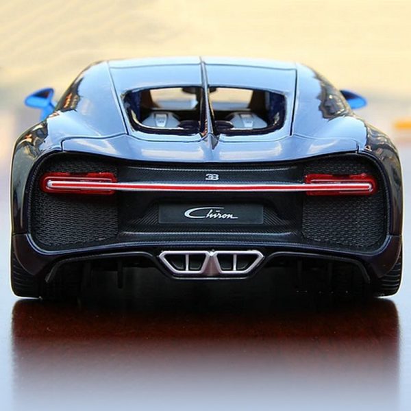 1 24 Bugatti Chiron Diecast Model Cars Doors Open Alloy Toy Gifts For Kids (17)
