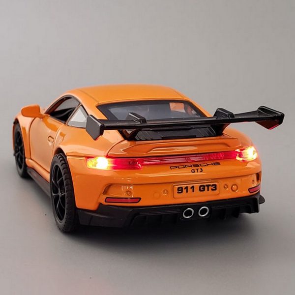 1:32 Porsche 911 GT3 - Image 9