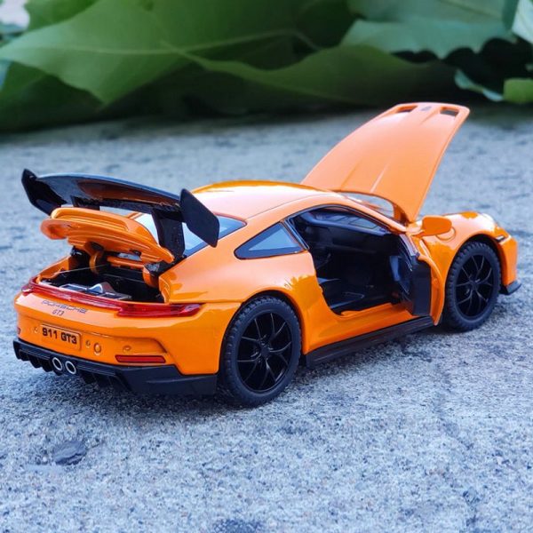 1:32 Porsche 911 GT3 - Image 12