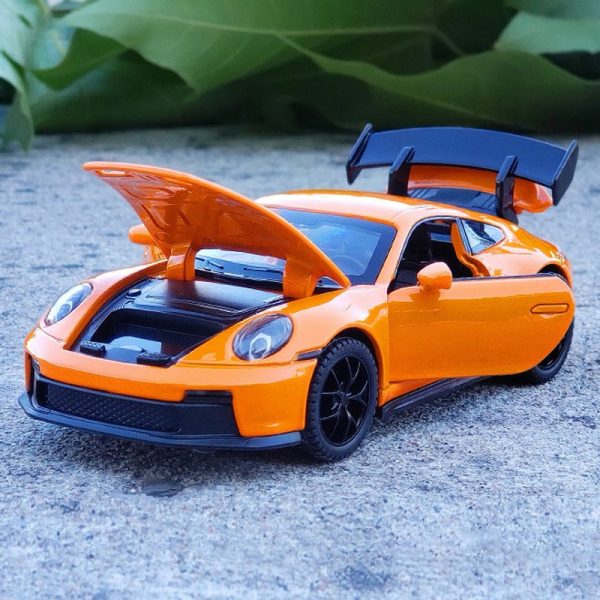 1:32 Porsche 911 GT3 - Image 13