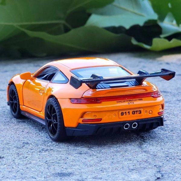 1:32 Porsche 911 GT3 - Image 3