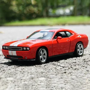 WELLY 1:24 Dodge Challenger SRT 2012 Alloy Car Diecasts & Toy Vehicles Car Model Miniature Scale Model Car Toy For Children