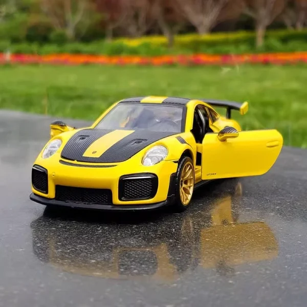 1:32 Porsche 911 GT2 RS Supercar Alloy Car Diecasts & Toy Vehicles Metal Toy Car Model Sound and light Collection Kids Toy - Image 3