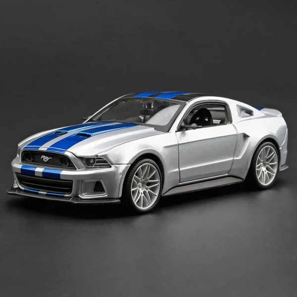 Maisto 1:24 Ford Mustang GT Street Racer 2014 Muscle Car Alloy Car Diecasts & Toy Vehicles Car Model Car Toys For Kids Gifts - Image 2