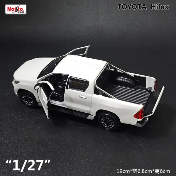 Maisto 1:27 Toyota Hilux Pickup Alloy Diecasts & Toy Vehicles Car Model Miniature Scale Model Car Toy For Children - Image 4