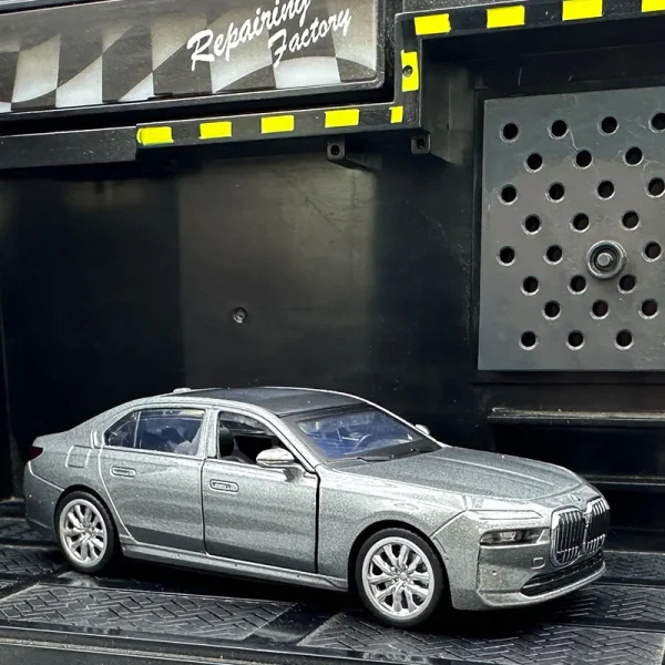1:42 BMW CSL 3.0 1:47 BMW I7 Alloy Car Diecasts & Toy Vehicles Car Model Miniature Scale Model Car Toy For Children - Image 2