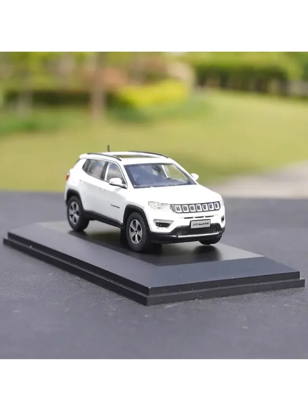 New 1:43 Compass SUV Alloy Car Diecasts & Toy Vehicles Car Model Miniature Scale Model Car Toys For Children - Image 4