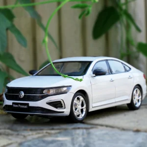 1:24 Passat 2023 Alloy Car Diecasts & Toy Vehicles Car Model Sound and light Pull back Car Toys For Kids Gifts
