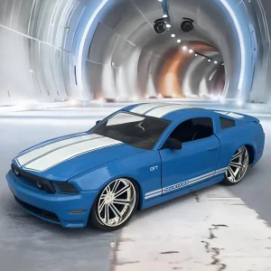 JADA 1:24 Ford Mustang GT 2010 Alloy Car Diecasts & Toy Vehicles Car Model Miniature Scale Model Car For Children