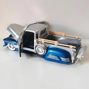 JADA 1:24 CHEVROLET PICKUP 1951 Alloy Car Diecasts & Toy Vehicles Car Model Miniature Scale Model Car For Children