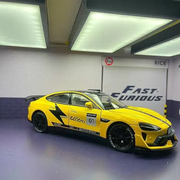 1:24 MI SU7 Ultra Supercar Alloy Die Cast Toy Car Model Sound and Light Children's Toy Collectibles Birthday gift - Image 4