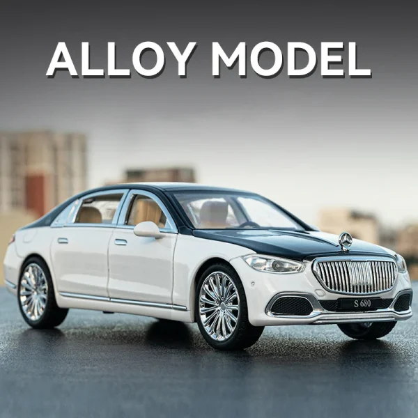 1:22 Benz Maybach S680 Alloy Model Car Toy Diecasts Casting Sound and Light Car Toys For Children Vehicle - Image 2