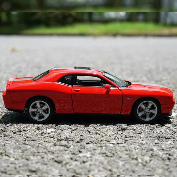 WELLY 1:24 Dodge Challenger SRT 2012 Alloy Car Diecasts & Toy Vehicles Car Model Miniature Scale Model Car Toy For Children - Image 4
