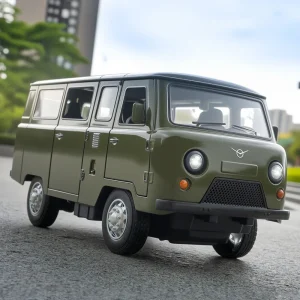 1:18 Russian UAZ TRAVELER BUS Alloy Car Model Sound and Light Pull Back Children’s Toy Collectibles Birthday gift