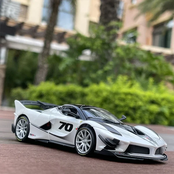 Bburago 1:32 Ferrari FXXK EVO Toy Alloy Car Diecasts & Toy Vehicles Sound and light Car Model Collection Car Toys For Children - Image 3