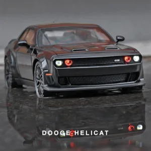 1:32 Dodge Challenger Hellcat Redeye Alloy Muscle Car Model Sound and Light Children’s Toy Collectibles Birthday gift
