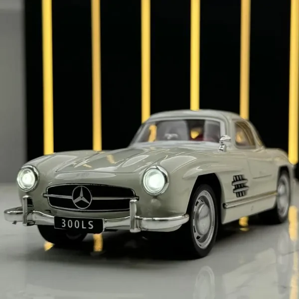 1:32 Mercedes-Benz 300SL Alloy Car Model Sound and Light Pull Back Children's Toy Collectibles Birthday gift - Image 5