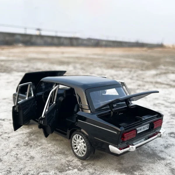 1:18 LADA 2106 Alloy Die Cast Toy Car Model Sound and Light Children's Toy Collectibles Birthday gift - Image 3