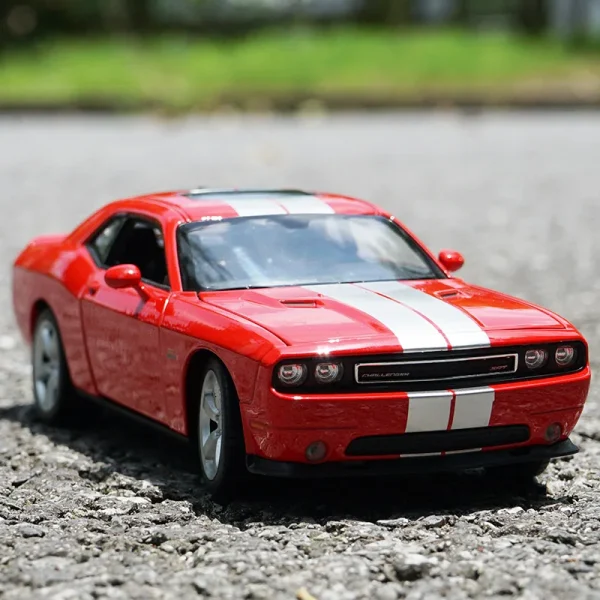 WELLY 1:24 Dodge Challenger SRT 2012 Alloy Car Diecasts & Toy Vehicles Car Model Miniature Scale Model Car Toy For Children - Image 3