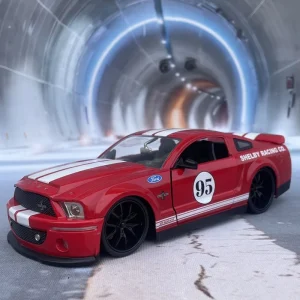 JADA 1:24 SHELBY GT500KR 2008 Alloy Car Diecasts & Toy Vehicles Car Model Miniature Scale Model Car For Children