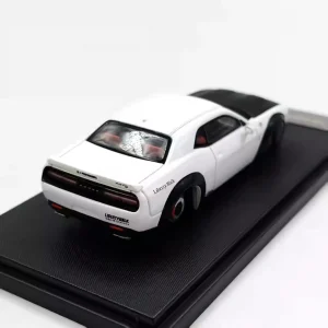 Fine Works 1:64 Challenger SRT Hellcat Alloy Car Diecasts & Toy Vehicles Car Model Miniature Scale Model Car For Children
