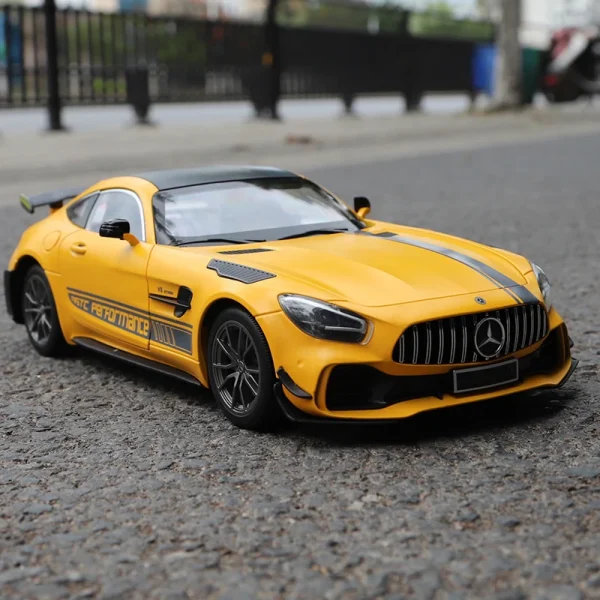 1:18 Benzs GTR Green Demon Alloy Die Cast Toy Car Model Sound and Light Children's Toy Collectibles Birthday gift - Image 2