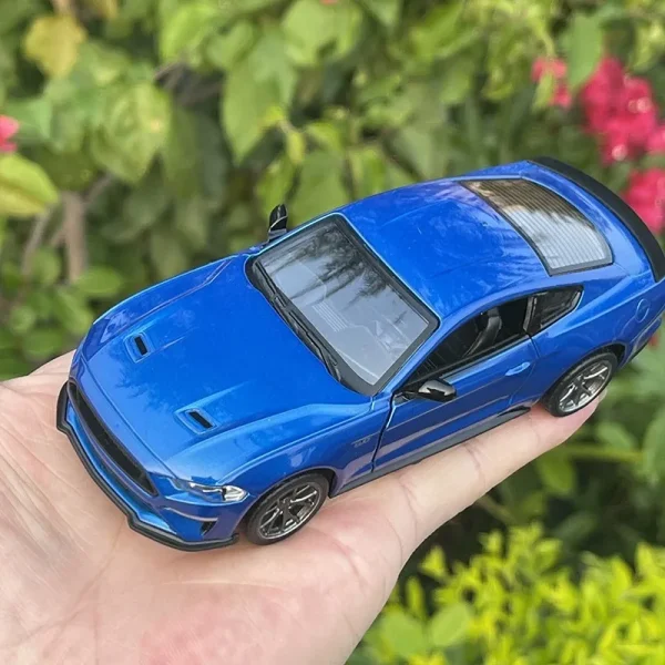1:34 Ford Mustang GT 2018 Muscle Car Alloy Car Die Cast Toy Car Model Sound and Light Children's Toy Collectibles Birthday gift - Image 3