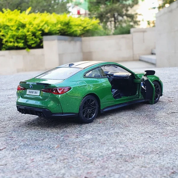 1:32 BMW M4 IM G82 Supercar Alloy Car Model With Pull Back Sound Light Children Gift Collection Diecast Toy Model - Image 3