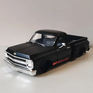 JADA 1:24 C10 Stepside 1969 Alloy Car Diecasts & Toy Vehicles Car Model Miniature Scale Model Car For Children