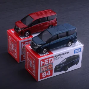 TOMY NISSAN SERENA MPV Alloy Car Diecasts & Toy Vehicles Car Model Miniature Scale Model Car For Children