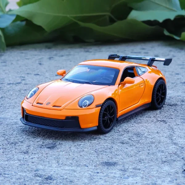 1:32 Porsche 911 GT3 Supercar Alloy Car Model With Pull Back Sound Light Children Gift Collection Diecast Toy Model - Image 3