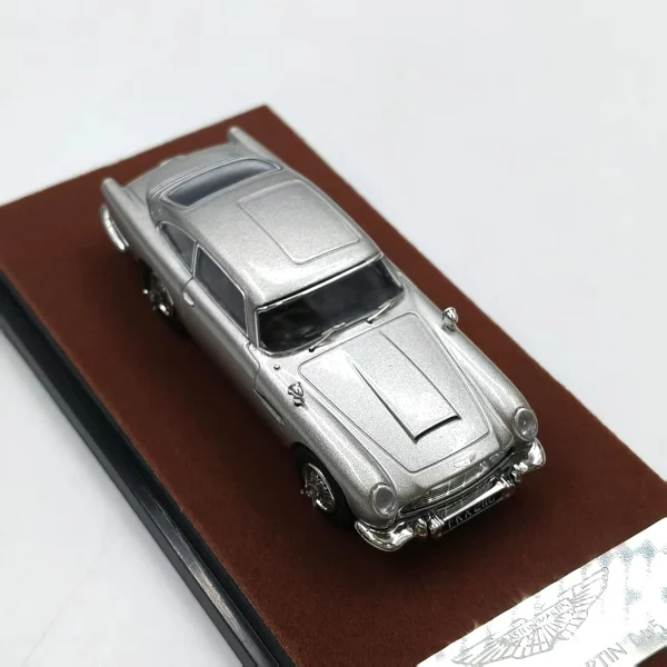 1:64 DB5 007 Alloy Car Diecasts & Toy Vehicles Car Model Miniature Scale Model Car Toys For Children - Image 2