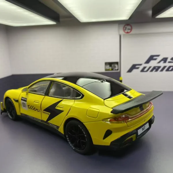 1:24 MI SU7 Ultra Supercar Alloy Die Cast Toy Car Model Sound and Light Children's Toy Collectibles Birthday gift - Image 5