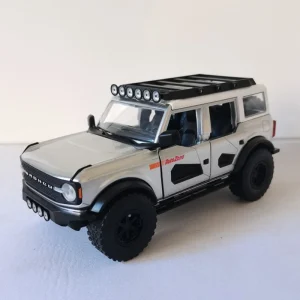 JADA 1:24 FORD BRONCO 2021 Alloy Car Diecasts & Toy Vehicles Car Model Miniature Scale Model Car For Children