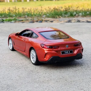 1:35 BMW M8 M850i Supercar Alloy Car Die Cast Toy Car Model Sound and Light Children’s Toy Collectibles Birthday gift