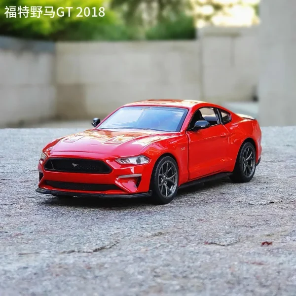 1:34 Ford Mustang GT 2018 Muscle Car Alloy Car Die Cast Toy Car Model Sound and Light Children's Toy Collectibles Birthday gift - Image 3