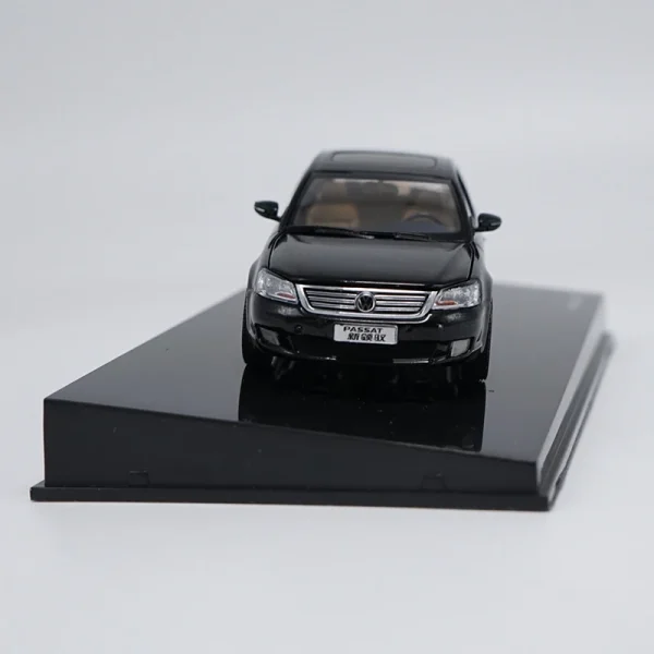 1:43 Passat B5 Alloy Car Diecasts & Toy Vehicles Car Model Miniature Scale Model Car For Children - Image 3