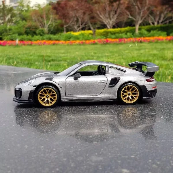 1:32 Porsche 911 GT2 RS Supercar Alloy Car Diecasts & Toy Vehicles Metal Toy Car Model Sound and light Collection Kids Toy - Image 6