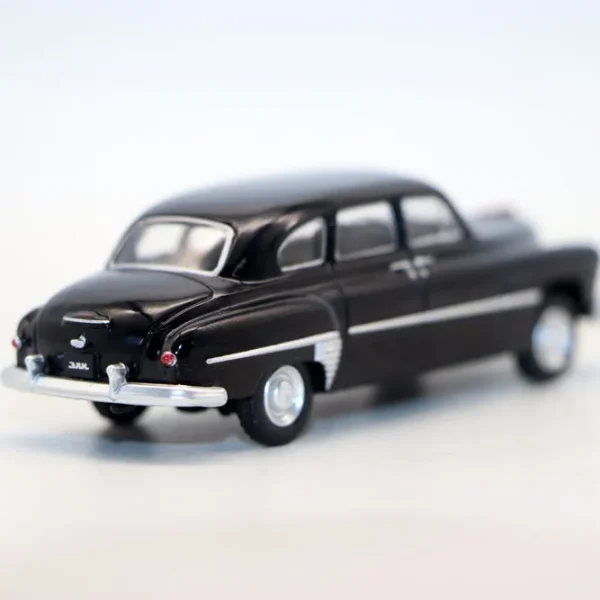 1:64 GAZ-12 ZIM Alloy Car Diecasts & Toy Vehicles Car Model Miniature Scale Model Car For Children - Image 3
